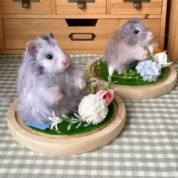 Custom fluffy hamster wool felt statue, handmade sentimental pet memorial art crafted from owner’s pet photos